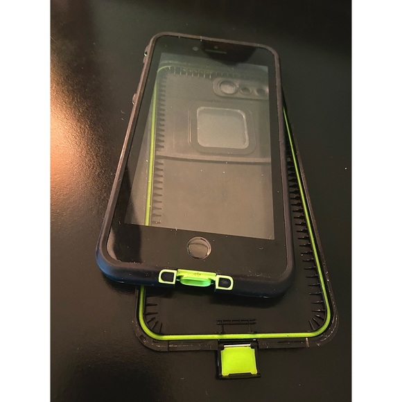 Iphone 7/8 Plus LifeProof Case - Picture 3 of 3